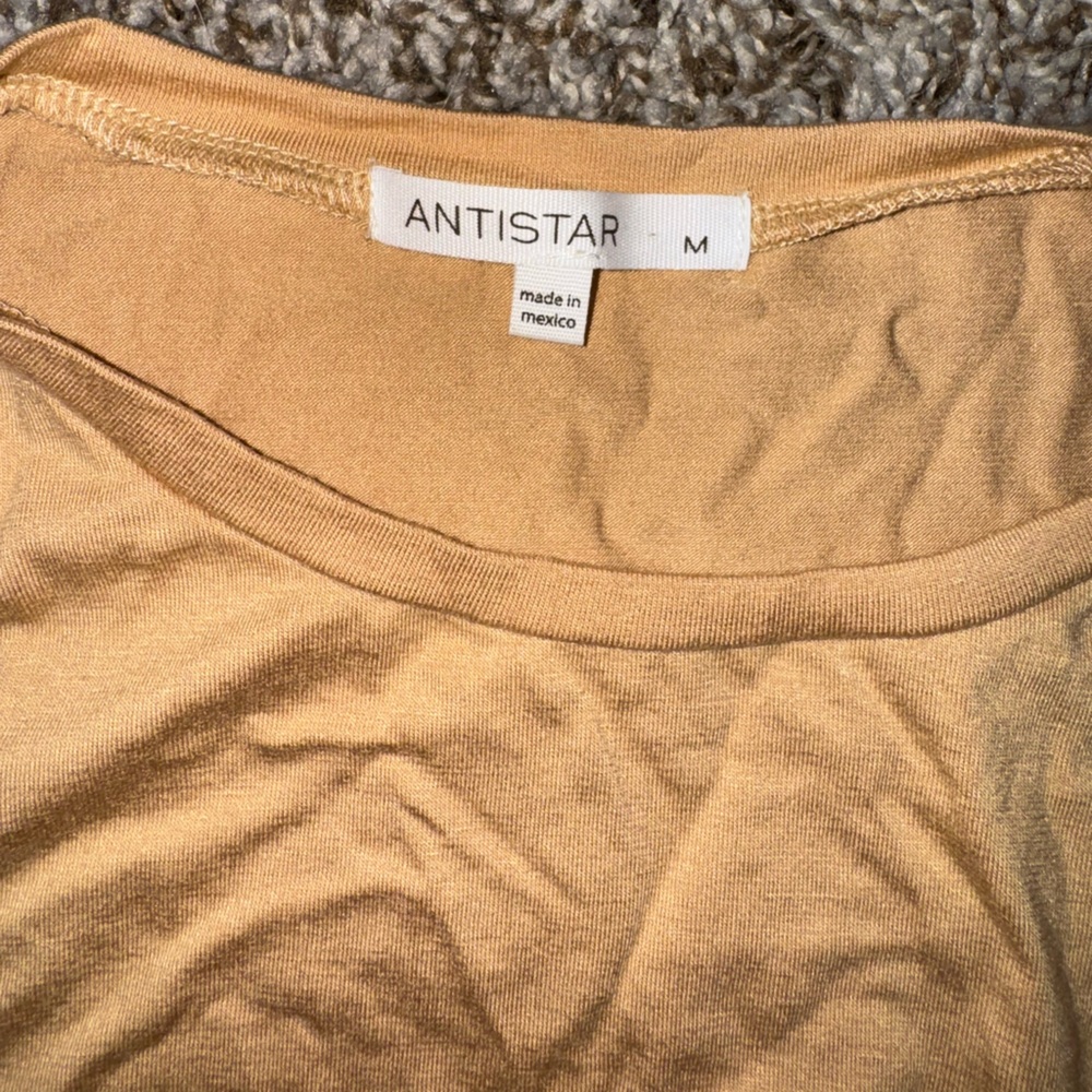 Yellow Top (M) - Picture 3 of 3